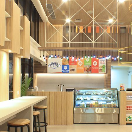 波普！城市连锁节庆酒店 万隆 外观 照片